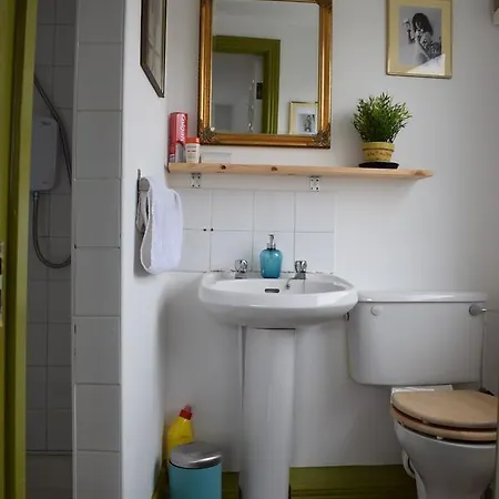 1 Bedroom Flat, Close To Centre Apartamento *