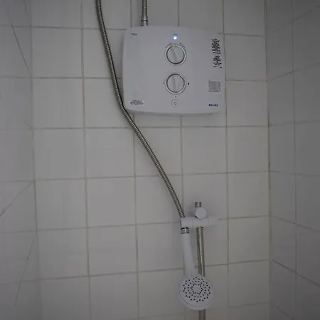 1 Bedroom Flat, Close To Centre 公寓 *
